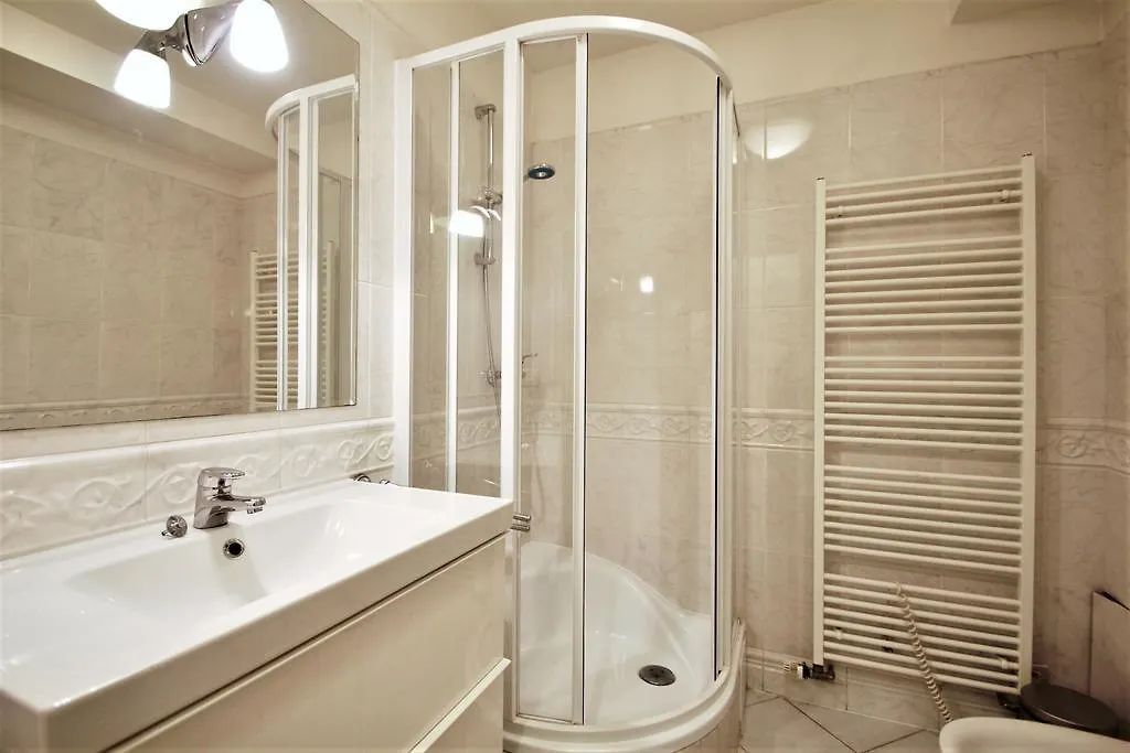 Residence Dusni 6 Praga 0*,